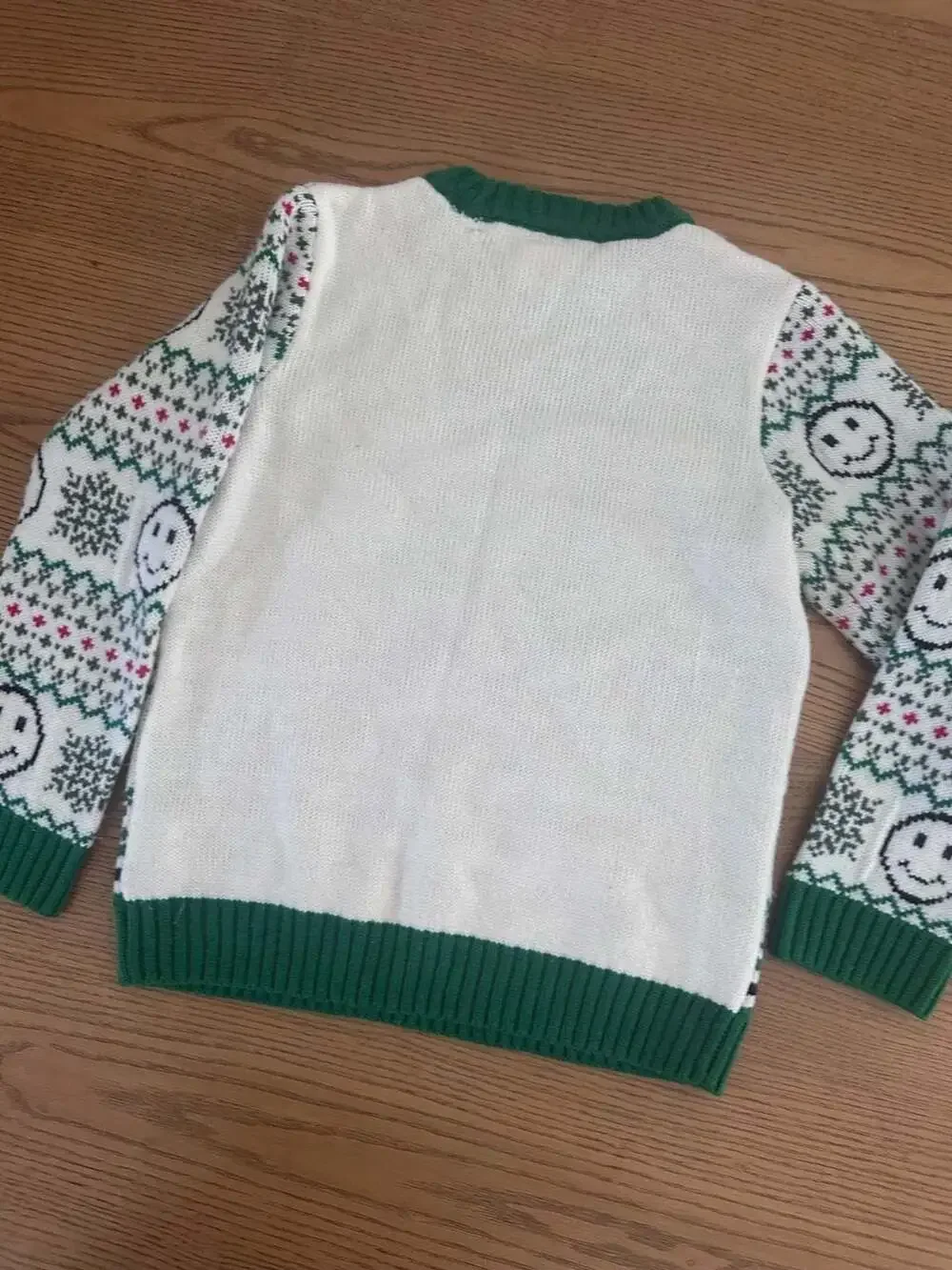 Holiday Time Merry Christmas Smiley Face Fair Isle Sweater Size Medium (8)